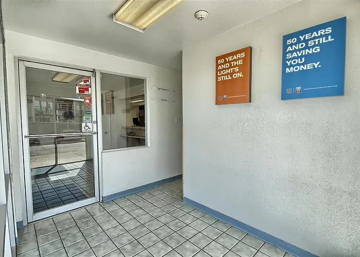 Motel Express Near Airport 2*